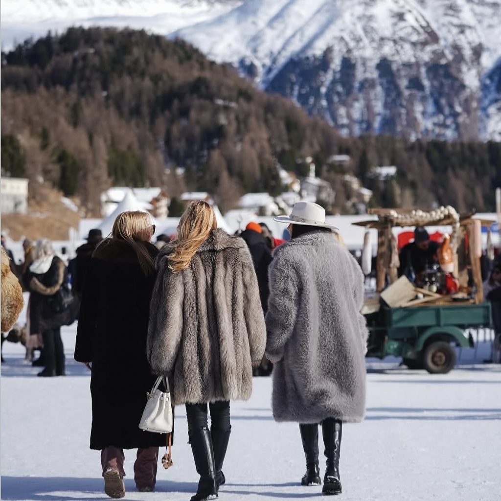 IVILOUNGE St Moritz Snow Polo